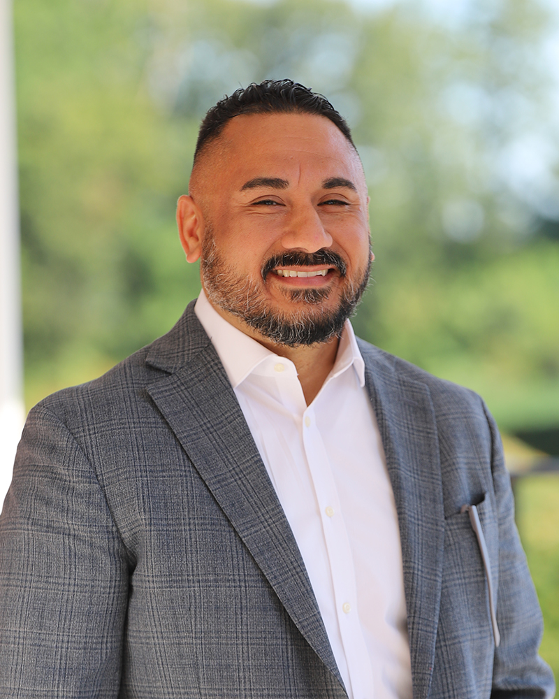 profile photo of Glatfelter associate Rob DeLeon