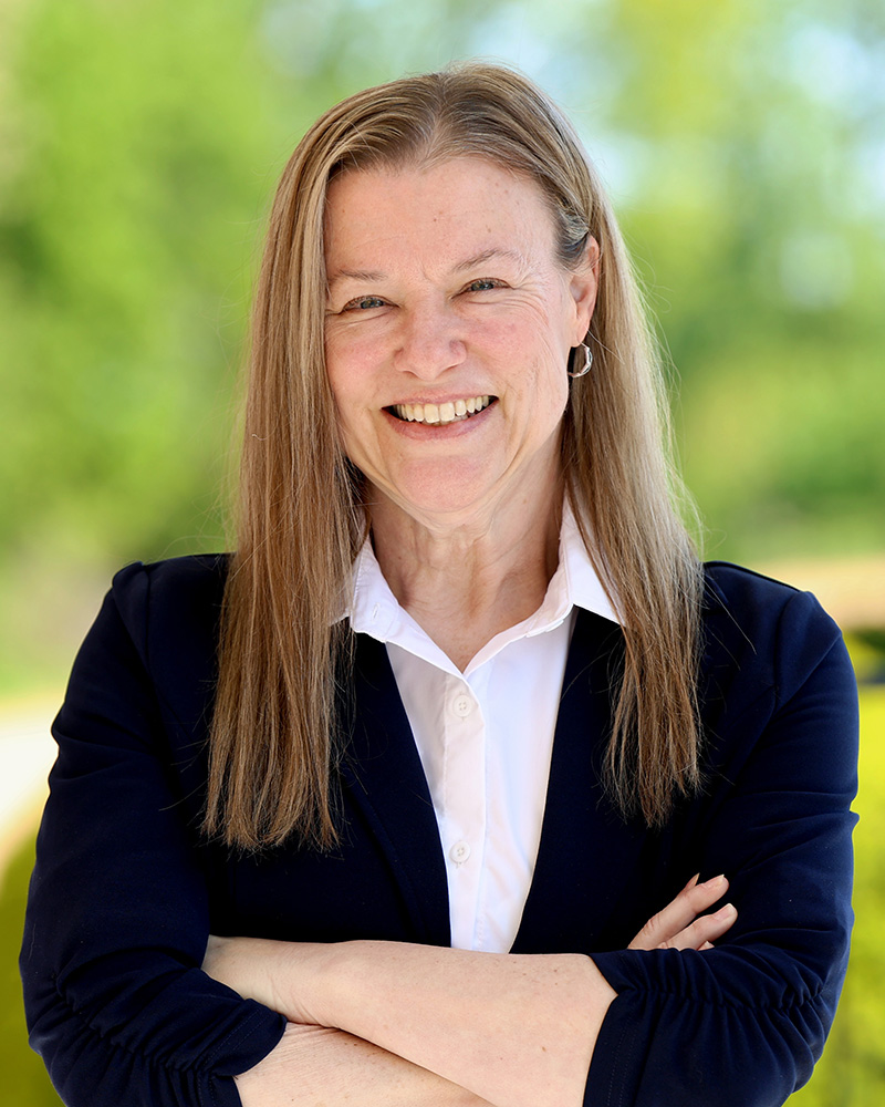  Headshot of Glatfelter Associate, Angela Delozier